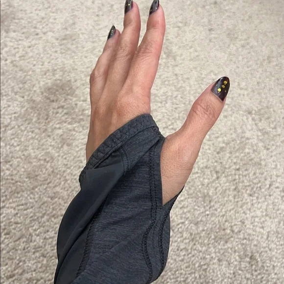 Lululemon Athletica Black Lightweight Jacket w/ thumbholes & cute ribbon detail - Picture 6 of 7